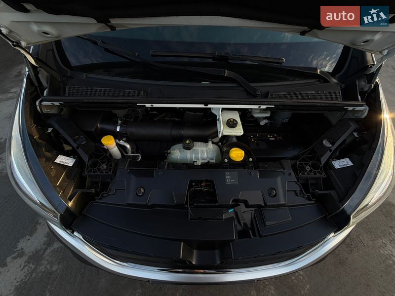 Вантажний фургон Renault Trafic 2020 в Дубні