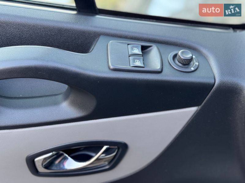 Минивэн Renault Trafic 2018 в Сарнах