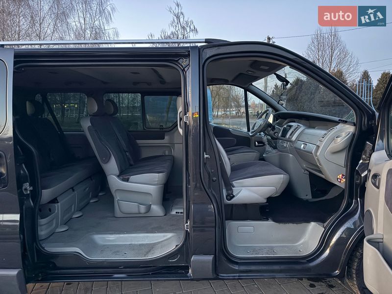 Минивэн Renault Trafic 2009 в Ровно