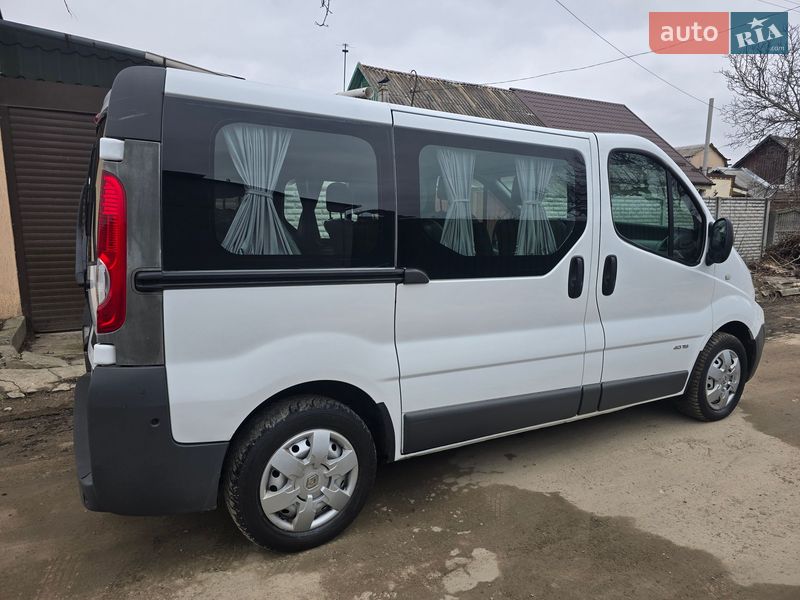 Мінівен Renault Trafic 2008 в Запоріжжі