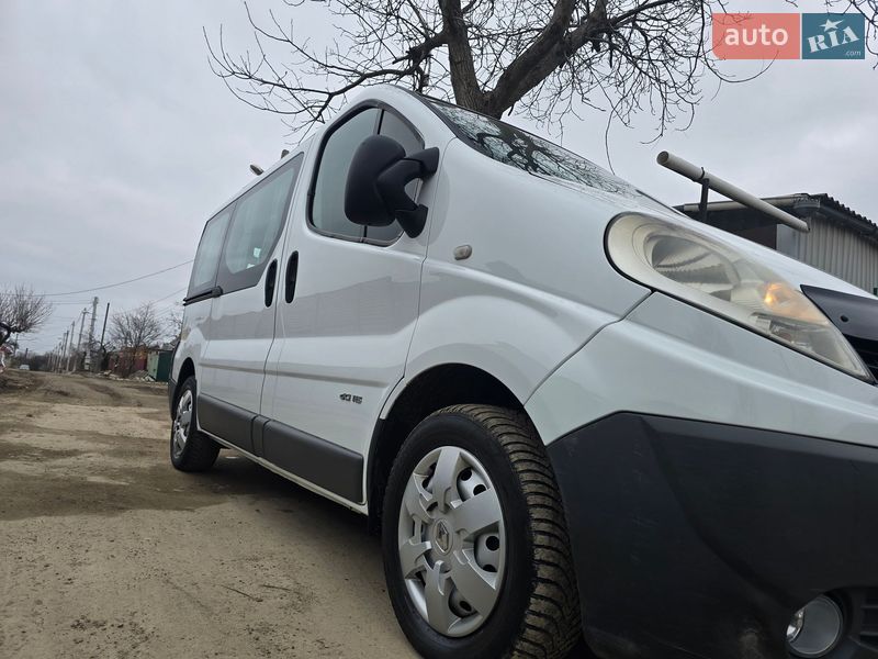 Мінівен Renault Trafic 2008 в Запоріжжі