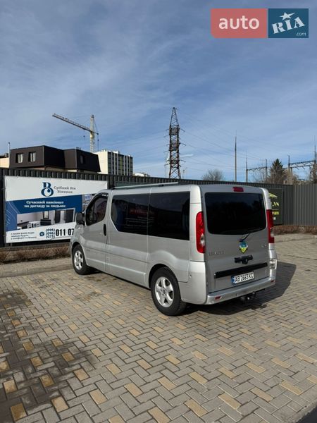 Минивэн Renault Trafic 2009 в Шаргороде