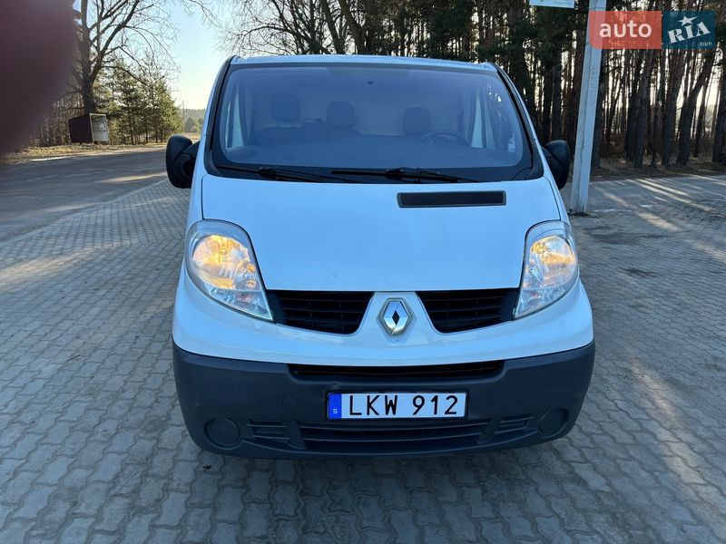 Микроавтобус грузовой (до 3,5т) Renault Trafic 2014 в Костополе