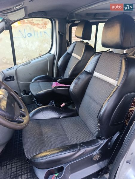 Минивэн Renault Trafic 2006 в Стрые