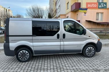 Грузопассажирский фургон Renault Trafic 2003 в Каменец-Подольском