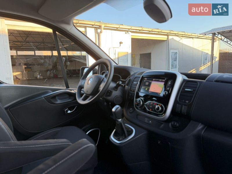 Грузопассажирский фургон Renault Trafic 2020 в Дубно