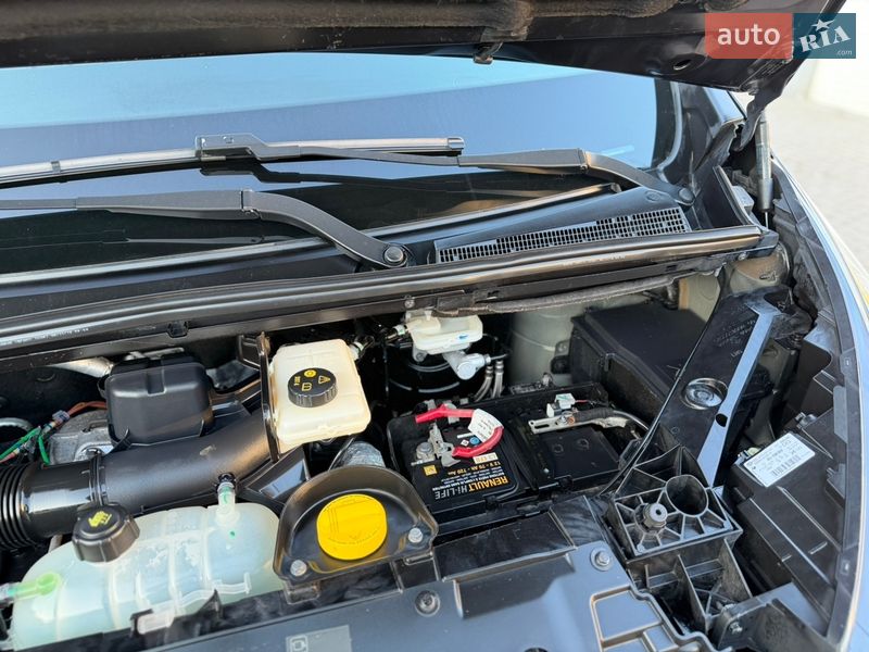 Грузопассажирский фургон Renault Trafic 2020 в Дубно