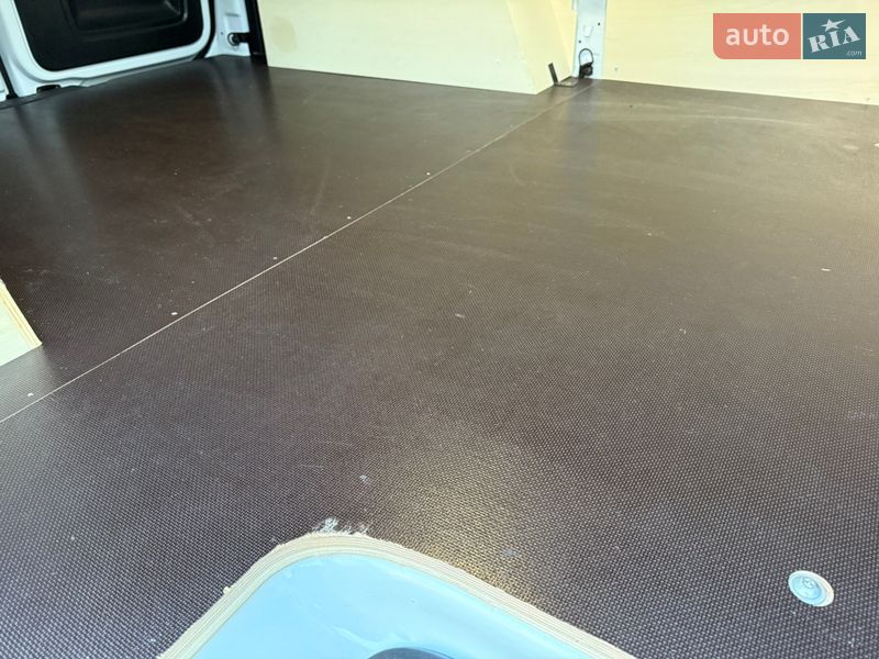 Грузовой фургон Renault Trafic 2025 в Дубно