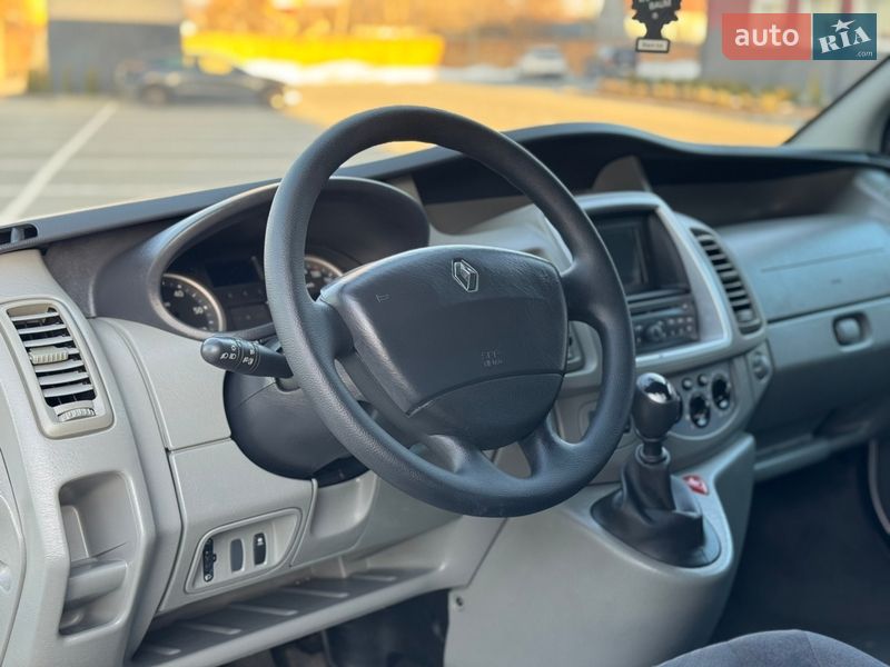 Минивэн Renault Trafic 2011 в Дубно