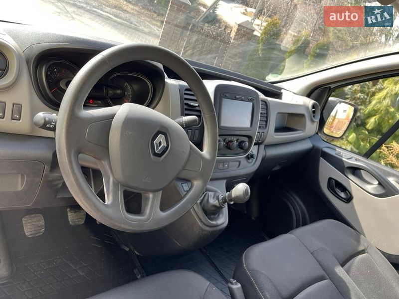 Грузовой фургон Renault Trafic 2018 в Львове