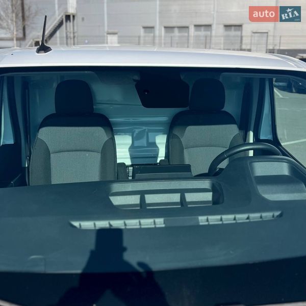 Грузовой фургон Renault Trafic 2022 в Киеве