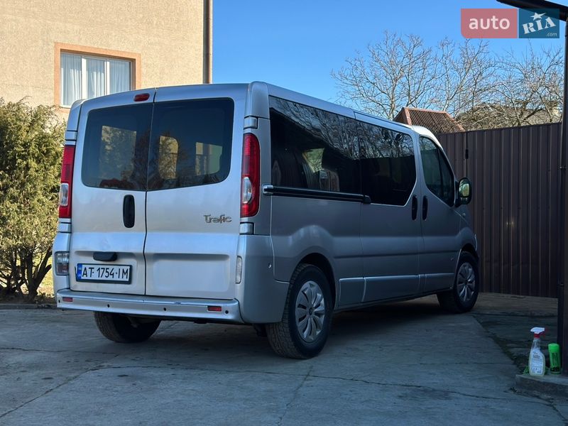 Мінівен Renault Trafic 2007 в Івано-Франківську