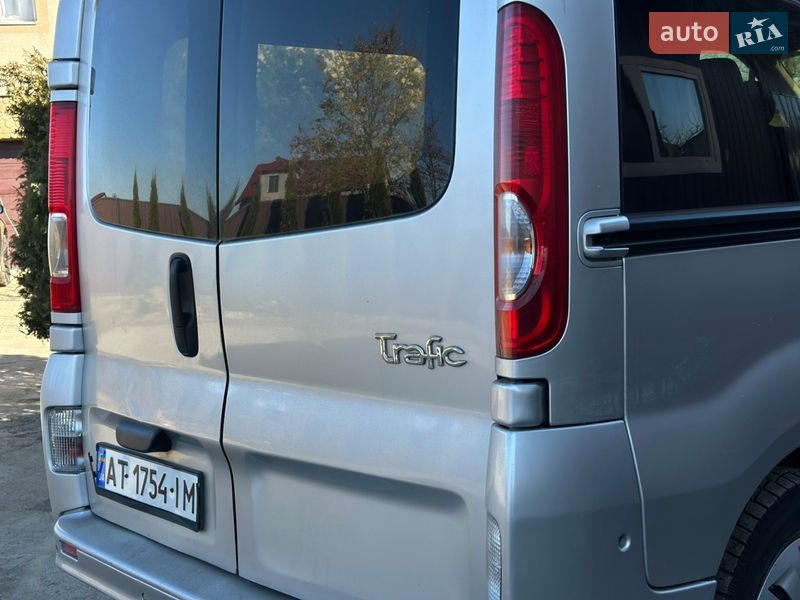 Мінівен Renault Trafic 2007 в Івано-Франківську