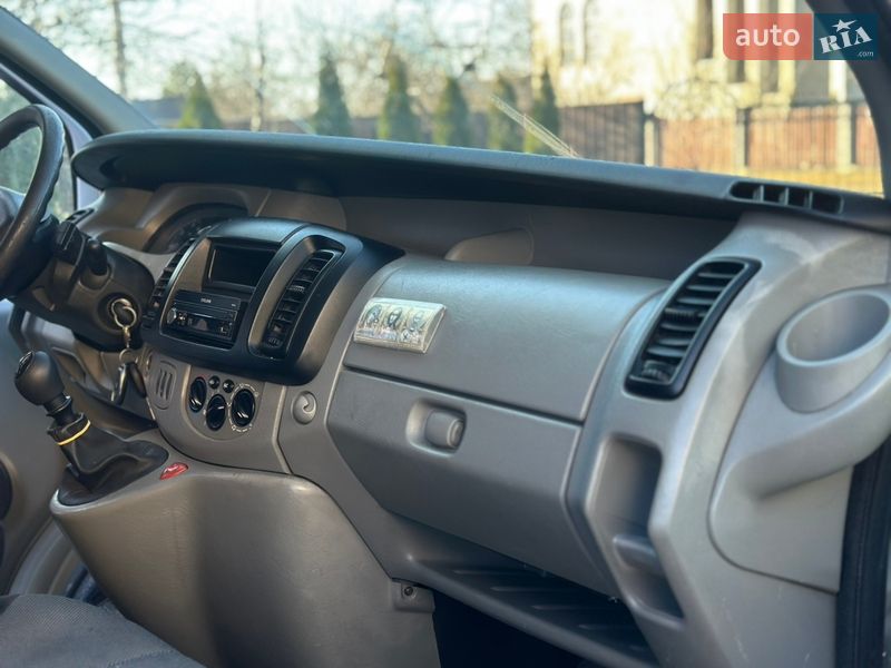 Мінівен Renault Trafic 2007 в Івано-Франківську