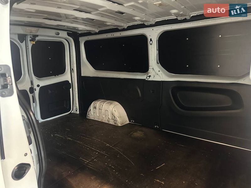 Минивэн Renault Trafic 2015 в Львове