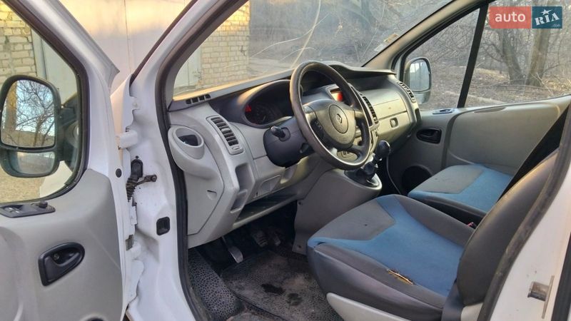 Грузовой фургон Renault Trafic 2010 в Каменском фото 7 Грузовой фургон Renault Trafic 2010 в Каменском