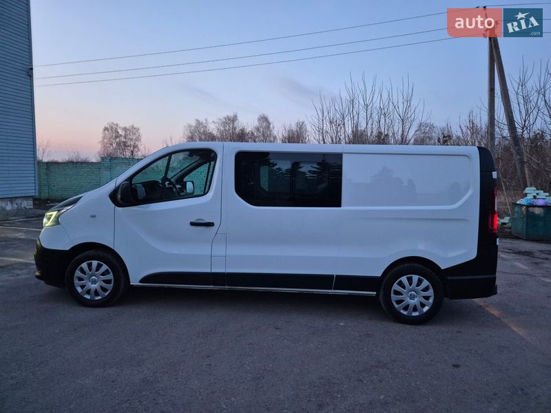 Грузопассажирский фургон Renault Trafic 2021 в Ровно