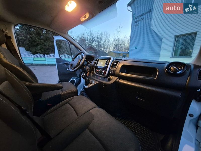 Грузопассажирский фургон Renault Trafic 2021 в Ровно