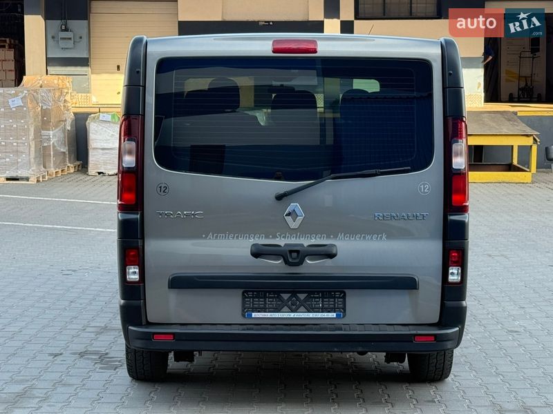 Мінівен Renault Trafic 2017 в Рівному