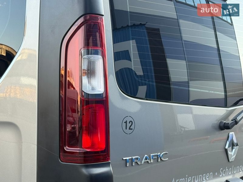 Мінівен Renault Trafic 2017 в Рівному