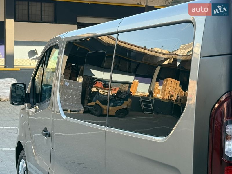 Мінівен Renault Trafic 2017 в Рівному