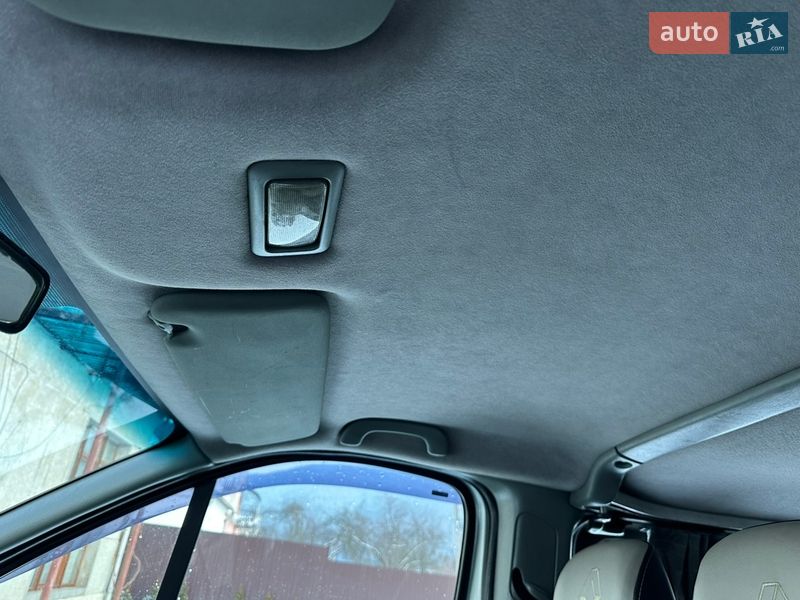 Минивэн Renault Trafic 2007 в Делятине