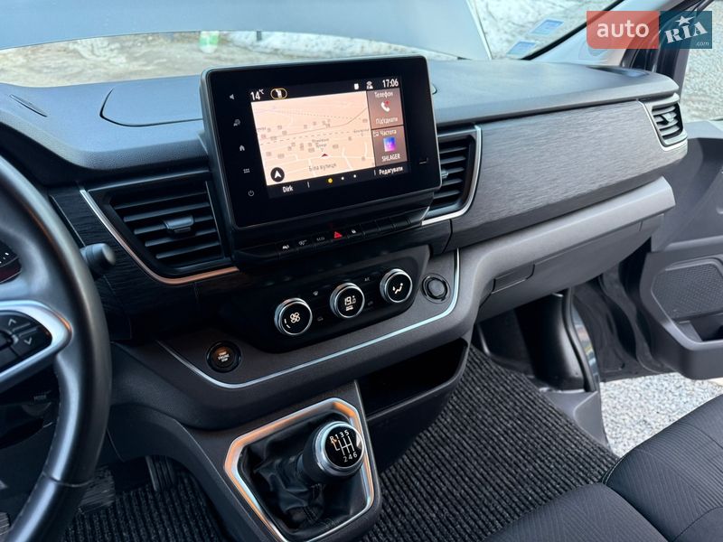 Вантажний фургон Renault Trafic 2022 в Рівному