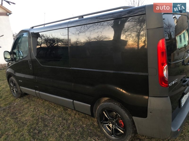 Грузопассажирский фургон Renault Trafic 2012 в Красилове