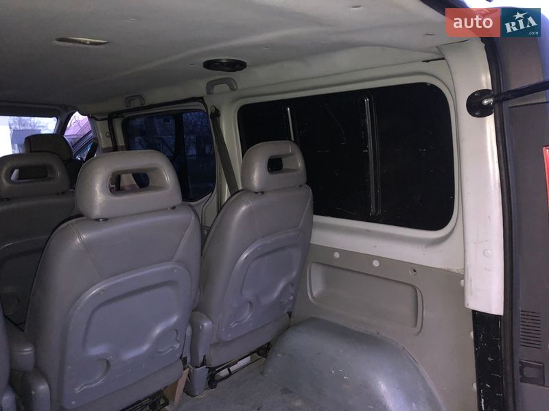 Грузопассажирский фургон Renault Trafic 2012 в Красилове