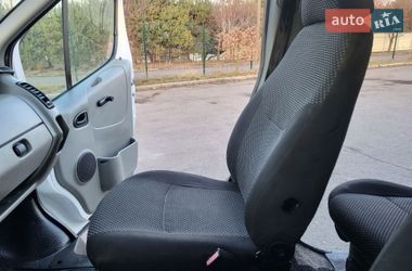 Мінівен Renault Trafic 2004 в Хмельницькому