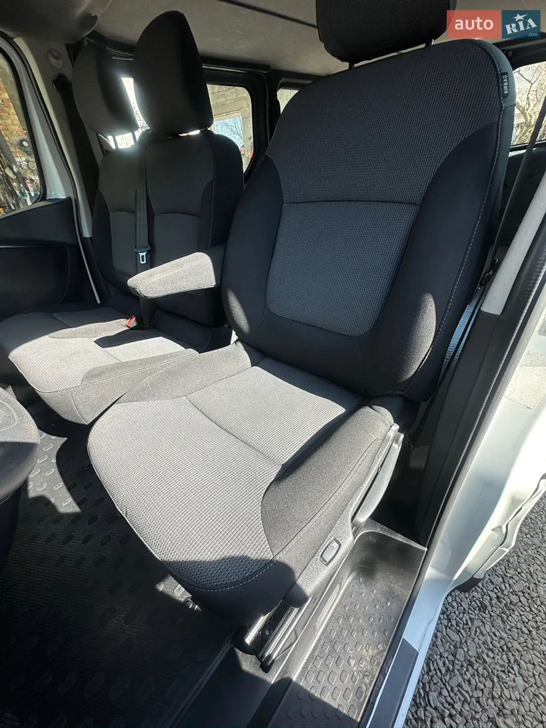 2021 Renault Trafic - мініатюра 17