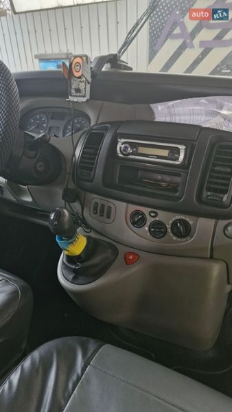 Минивэн Renault Trafic 2006 в Мерефа