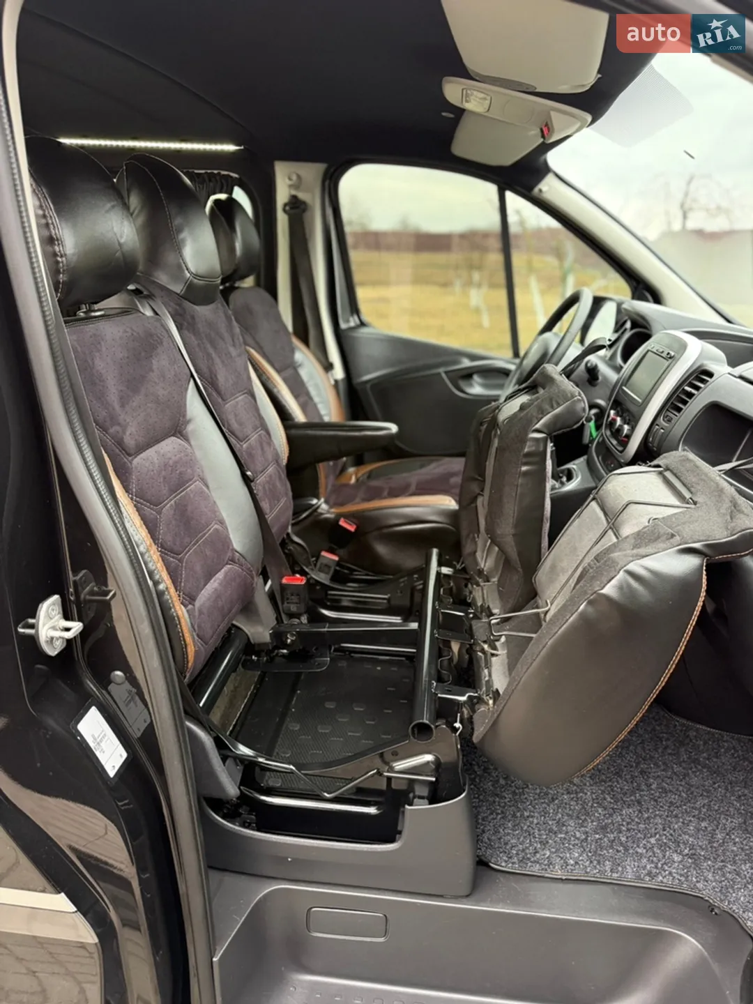 2021 Renault Trafic - мініатюра 64