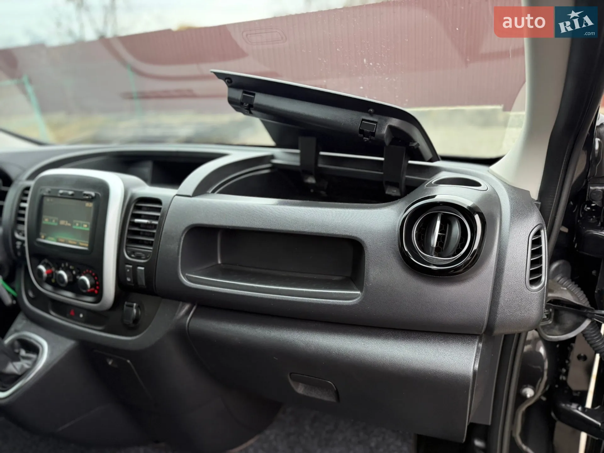 2021 Renault Trafic - мініатюра 72