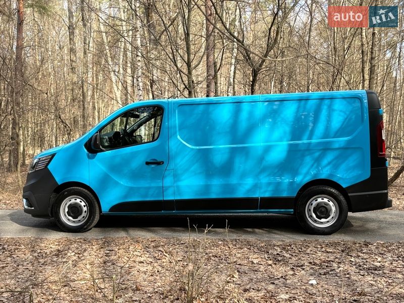 Грузовой фургон Renault Trafic 2022 в Киеве