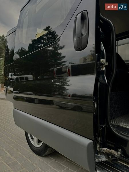 Минивэн Renault Trafic 2008 в Новояворовске