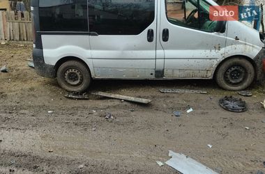 Минивэн Renault Trafic 2003 в Близнюках