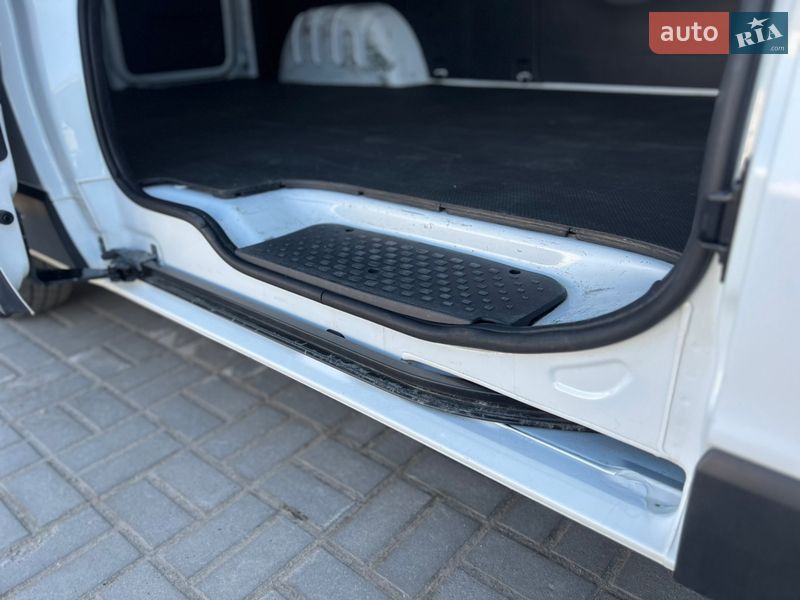 Вантажний фургон Renault Trafic 2017 в Ковелі фото 36 Вантажний фургон Renault Trafic 2017 в Ковелі