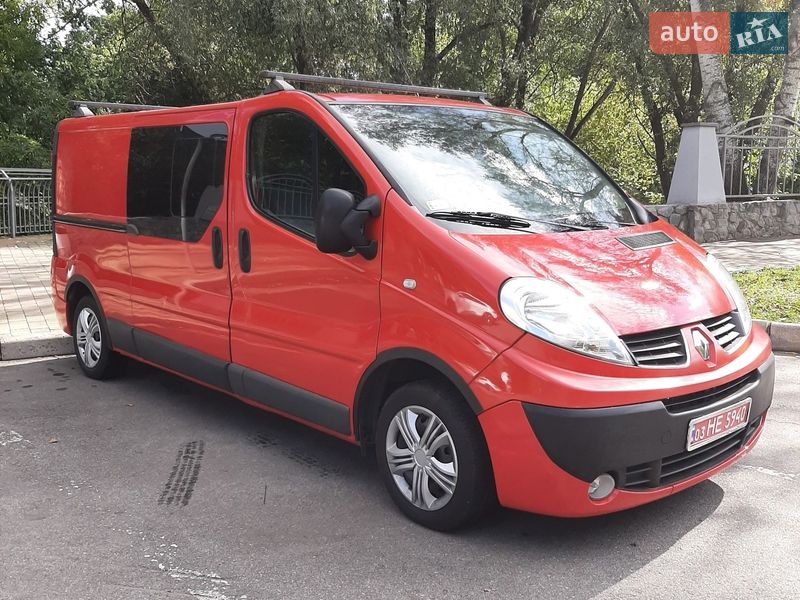 Грузопассажирский фургон Renault Trafic 2010 в Полтаве