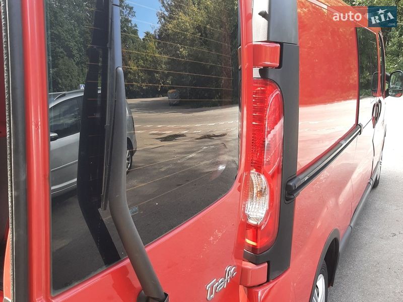 Грузопассажирский фургон Renault Trafic 2010 в Полтаве