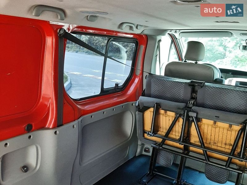 Грузопассажирский фургон Renault Trafic 2010 в Полтаве