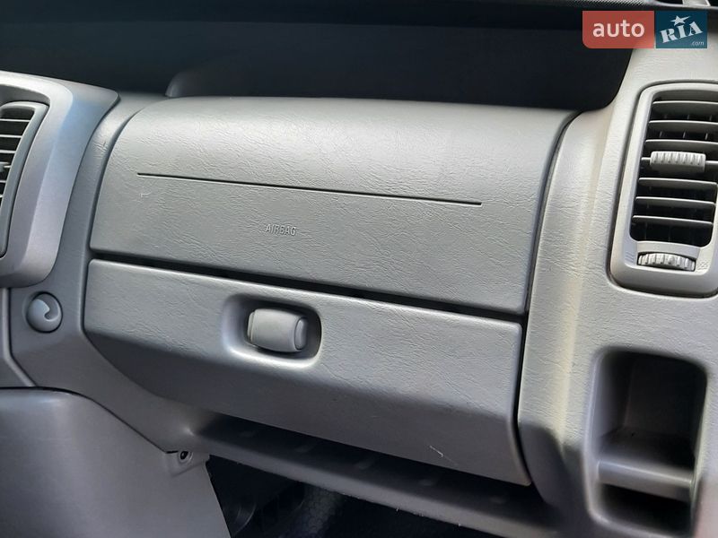 Грузопассажирский фургон Renault Trafic 2010 в Полтаве