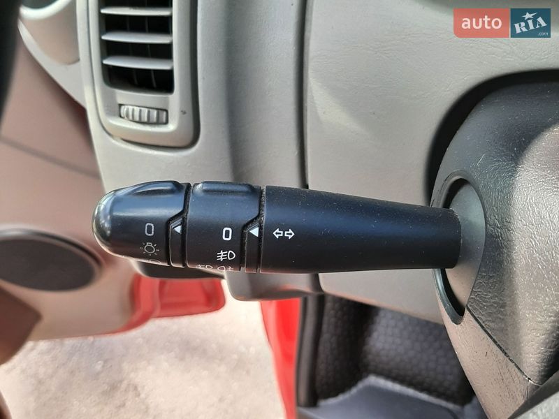 Грузопассажирский фургон Renault Trafic 2010 в Полтаве