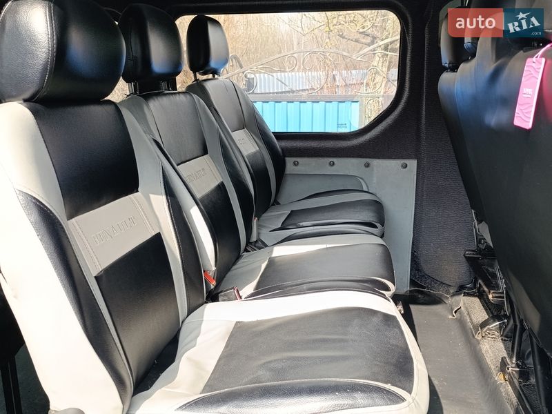 Минивэн Renault Trafic 2007 в Заставной