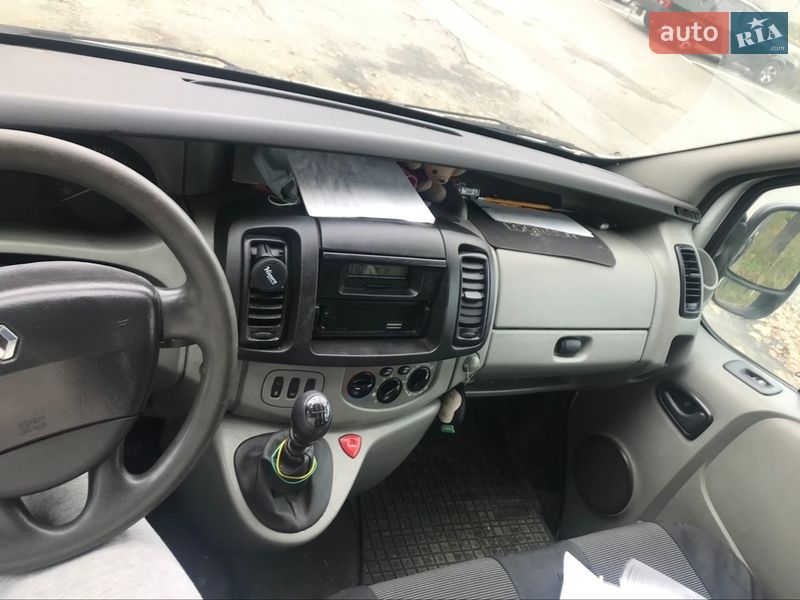 Мінівен Renault Trafic 2005 в Києві