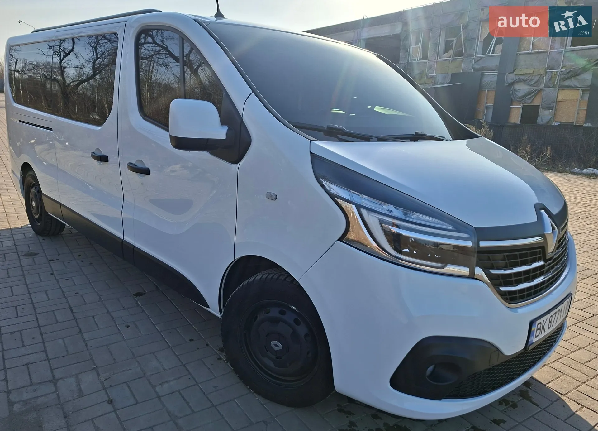 2021 Renault Trafic - мініатюра 3