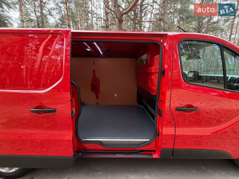 Другие грузовики Renault Trafic 2023 в Киеве