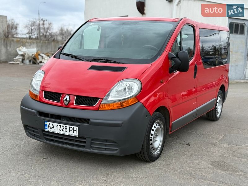 Минивэн Renault Trafic 2006 в Киеве