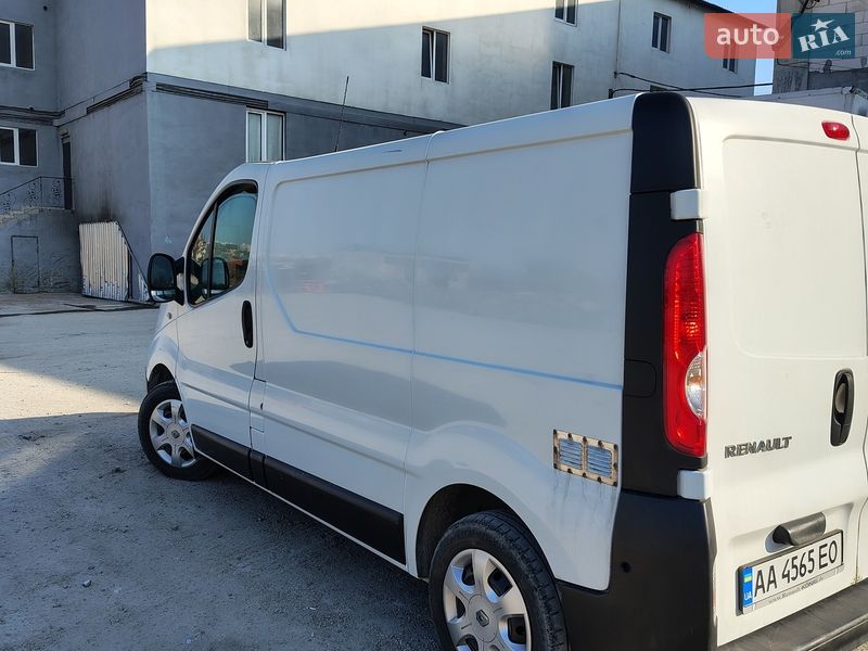 Грузовой фургон Renault Trafic 2014 в Киеве