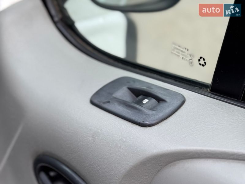 Минивэн Renault Trafic 2006 в Тернополе